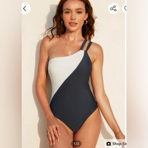 CUPSHE One Shoulder Navy/White One Piece